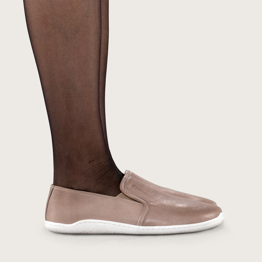 Sandfarbene Pennyloafer für Damen