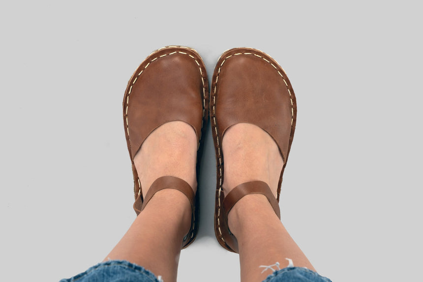 Löwe Barfußsandalen