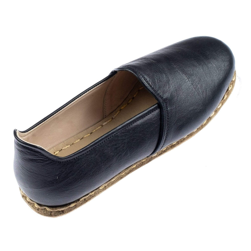 Clearance - Women's Wrinkled Black Slip On Shoes