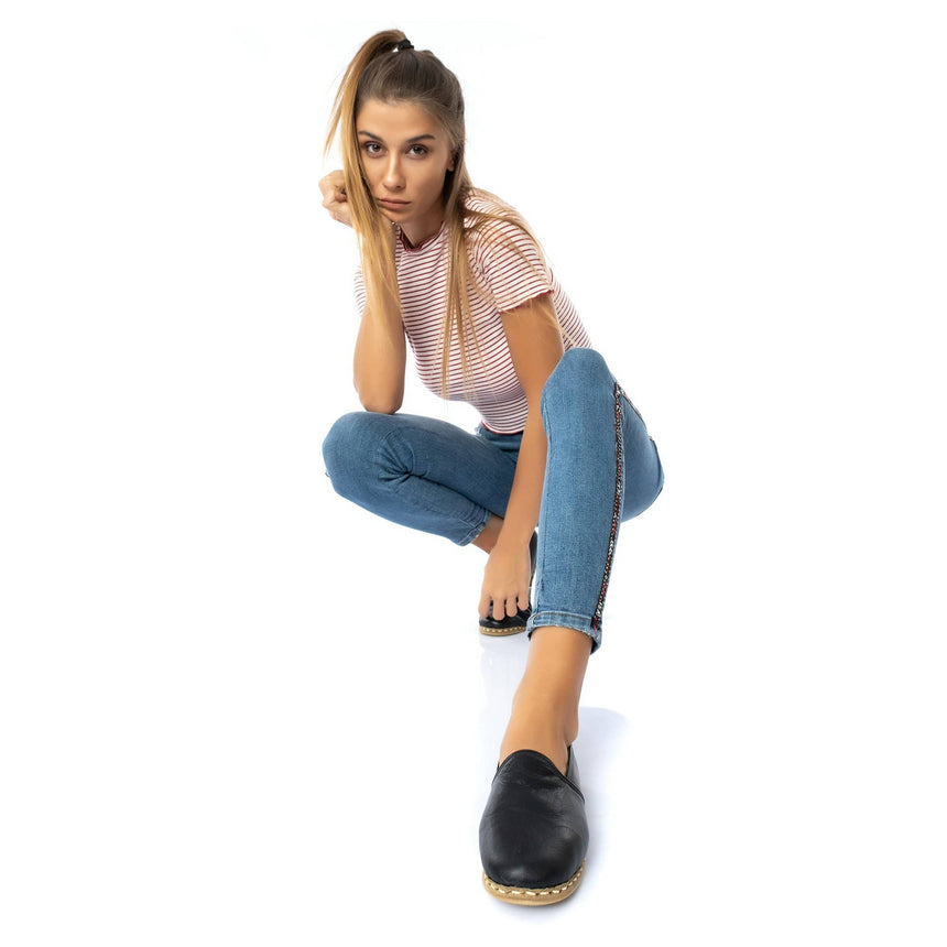 Clearance - Women's Wrinkled Black Slip On Shoes