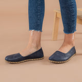 Blaue Barfuß-Ballerinas