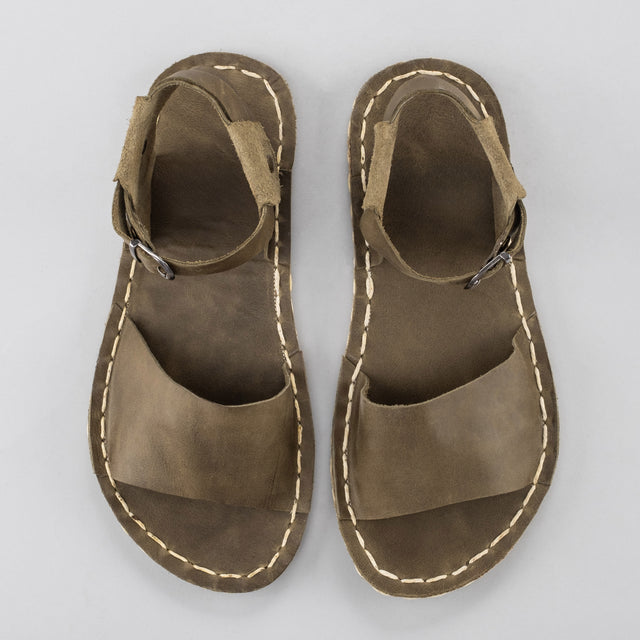 Grüne Barfußsandalen mit offener Spitze