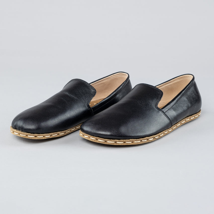 Women's Black Minimalists