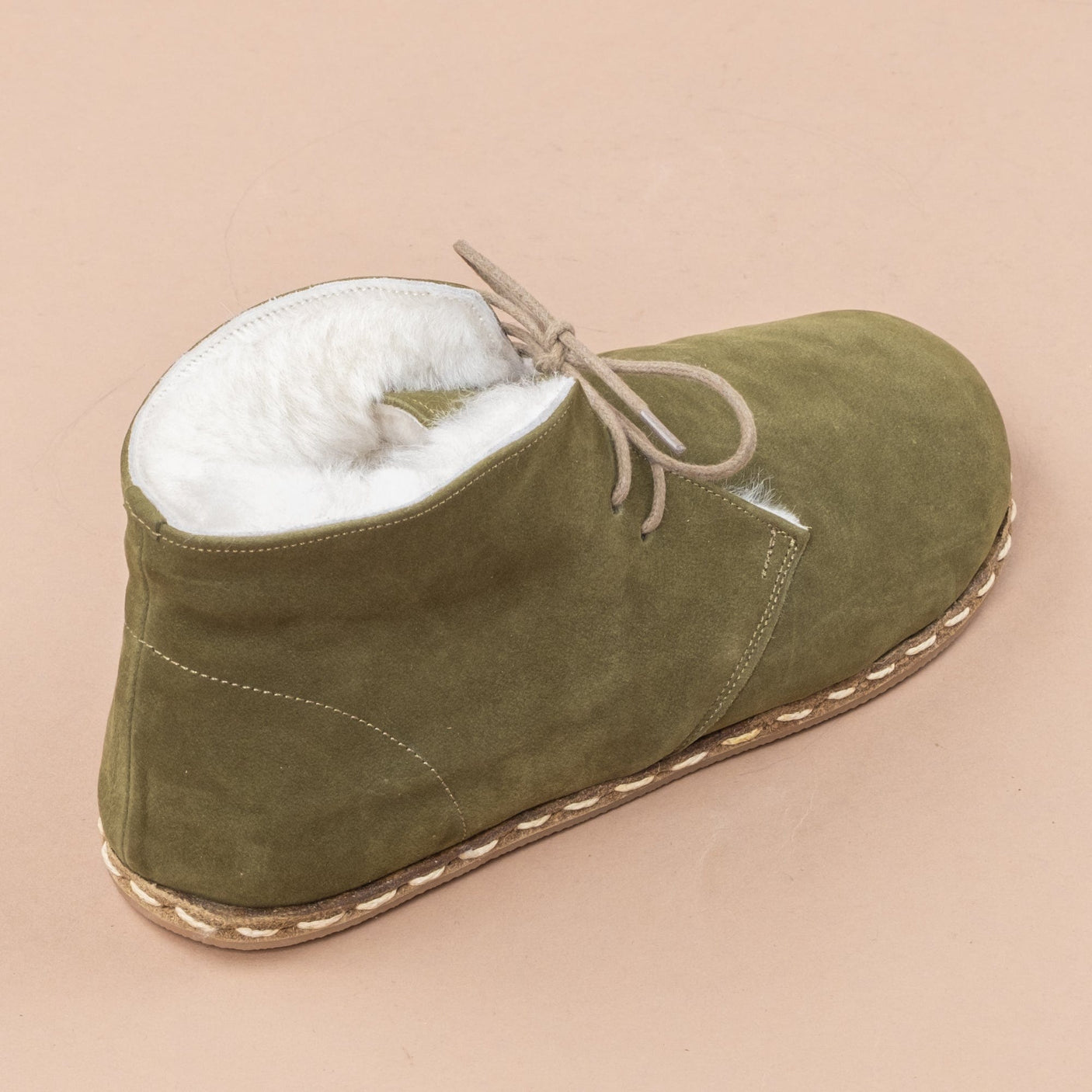 Olivgrüne Barefoot-Oxford-Stiefel für Damen mit Fell