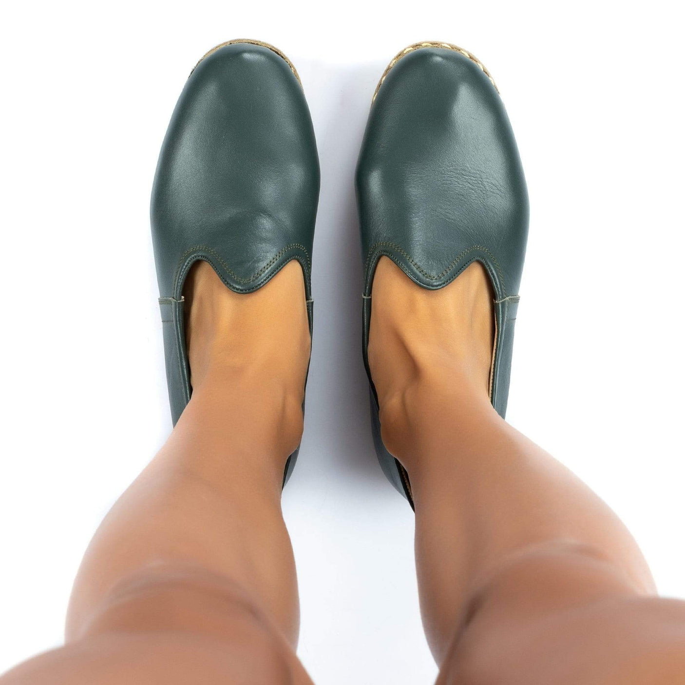 Flaschengrüne Slip-On-Schuhe für Damen