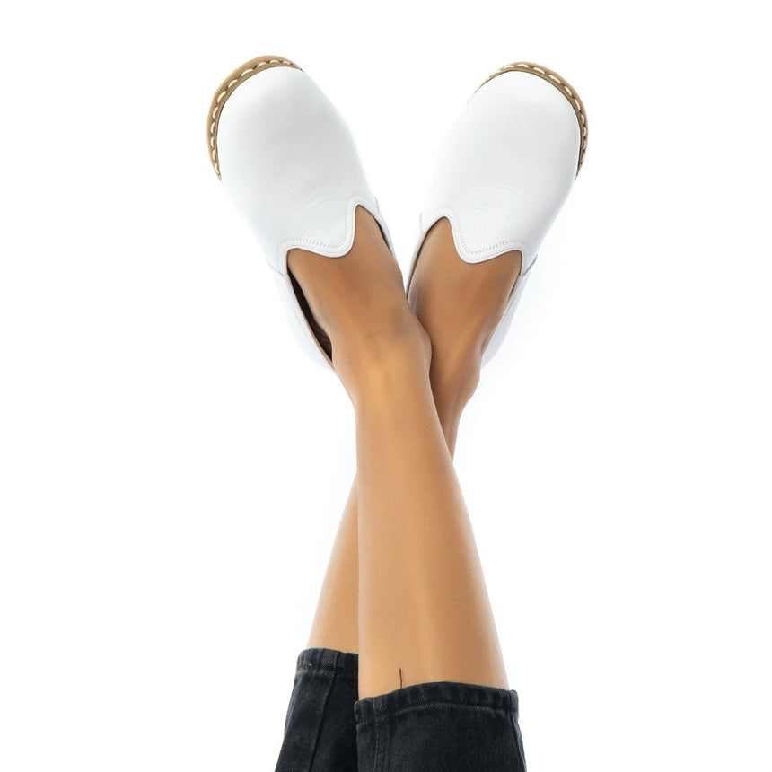 Weiße Slip-On-Schuhe für Herren